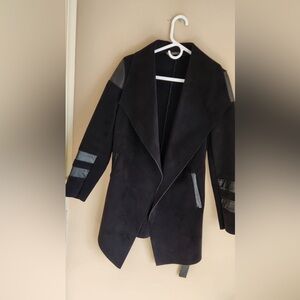 Elegant black fall/winter coat